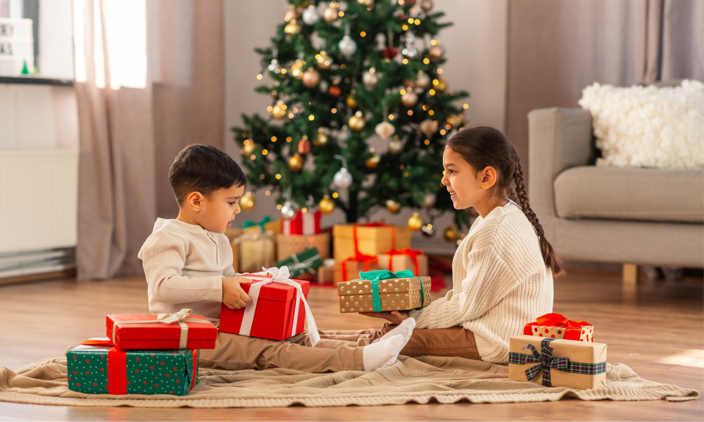 Weihnachtsgeschenke für Mädchen und Jungen, die unter keinem Christbaum fehlen dürfen.